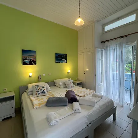 Selini Hotel 2*